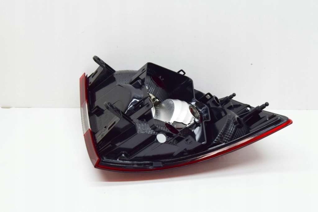 фото №4, Skoda rapid nh лампа задня права rhd nowa оригінальна 5jj945112a