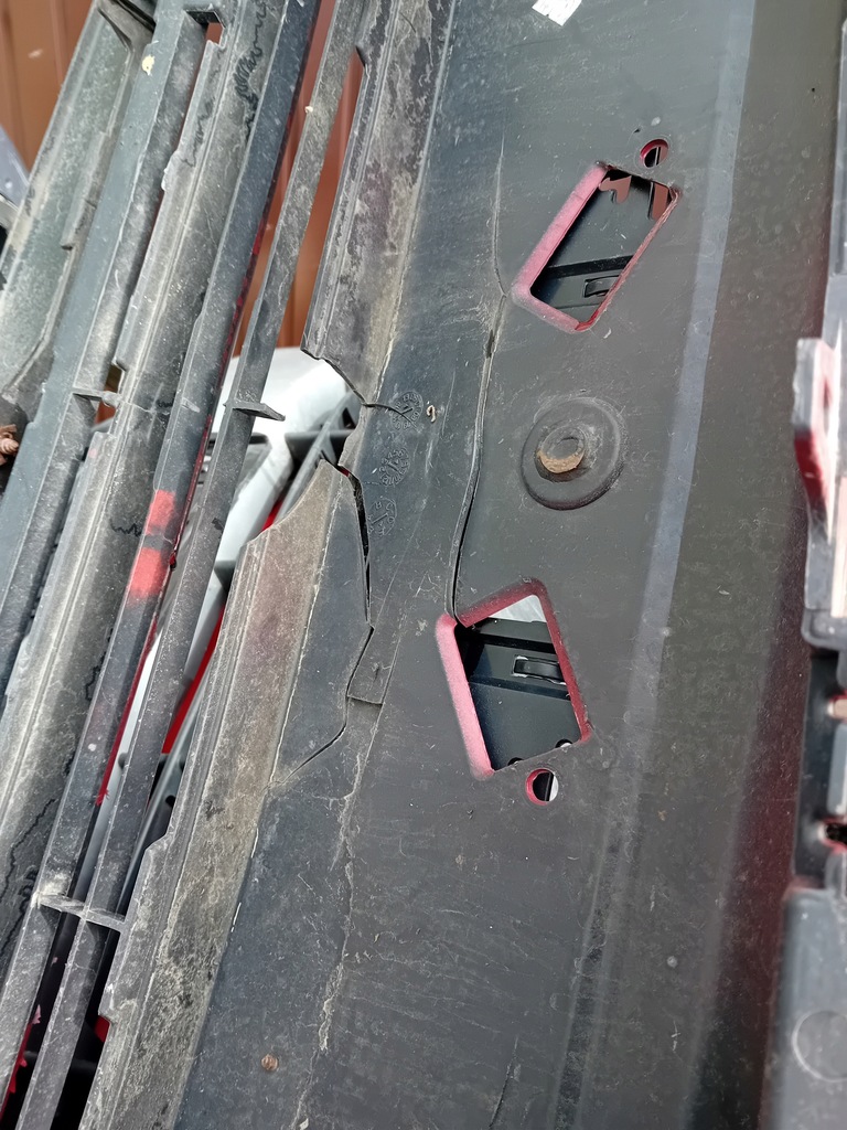 фото №6, Toyota corolla e12 хэтчбек 2002-2003 бампер передний перед