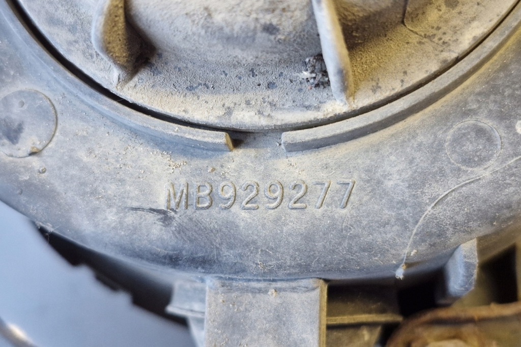 фото №6, Протитуманна фара правий передній chrysler sebring coupe fj mb929277 2.5l бензиновий