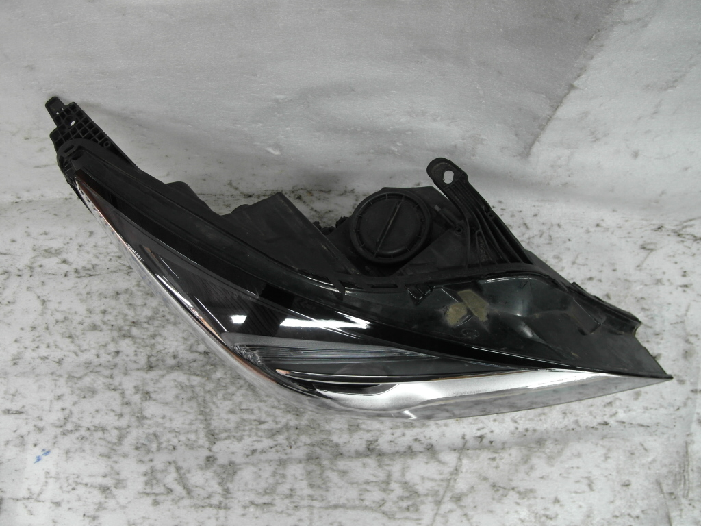 фото №3, Opel astra v k led лампа передня права