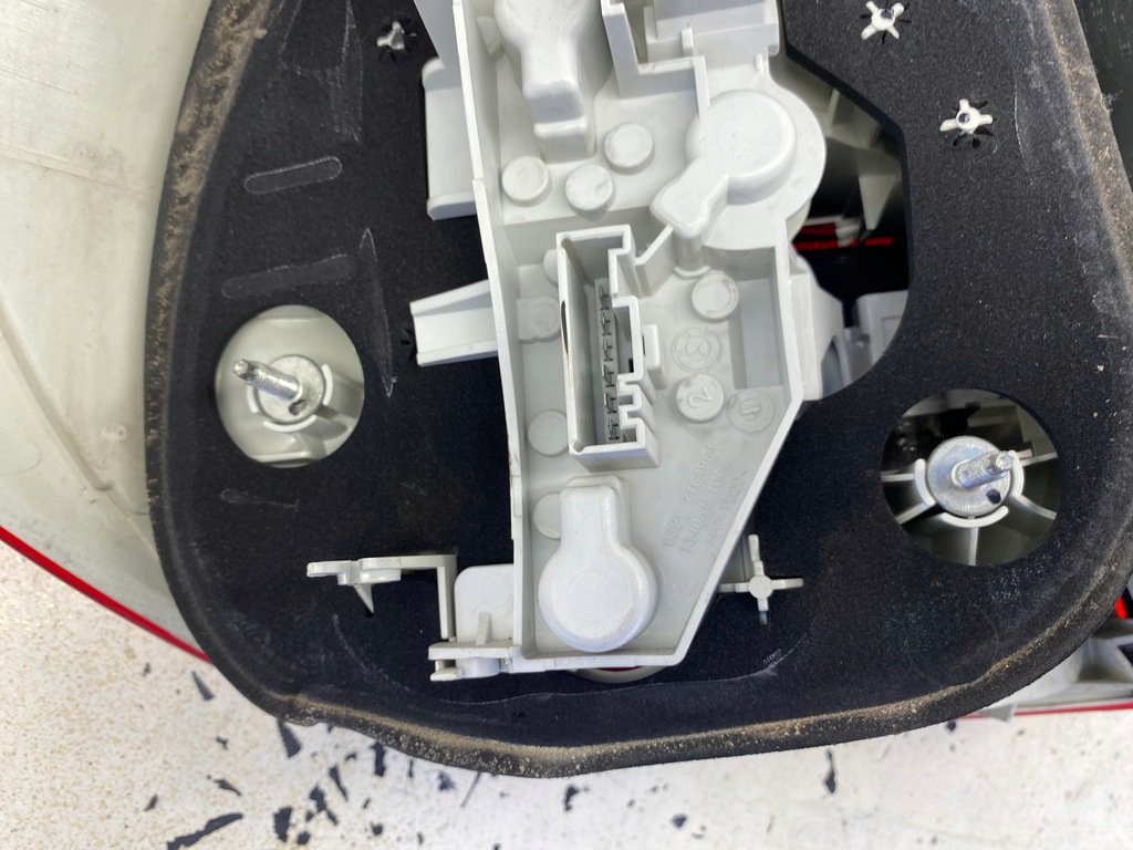 фото №13, Bmw 1 e81 e87 лампа правий задня 7181298