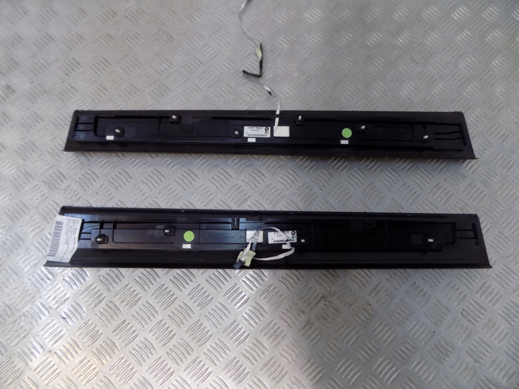 фото №4, Bmw 8 g15 молдинг поріг накладка карбон led m850i