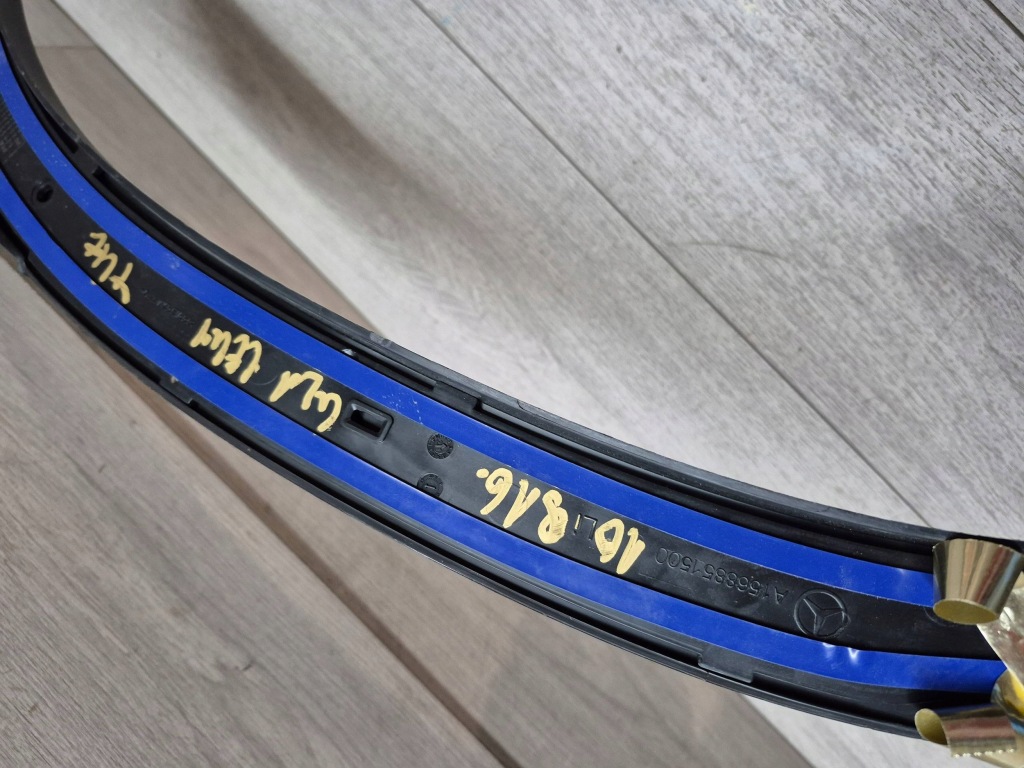 фото №5, 10916. mercedes gla молдинг крила лівий задня a1568851500