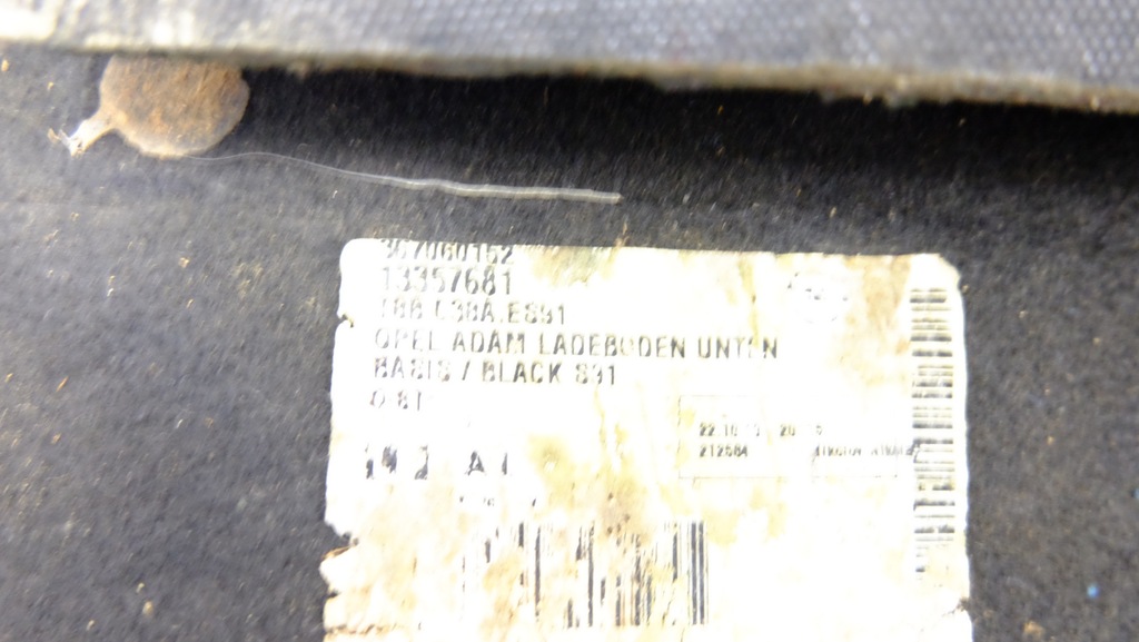 фото №6, Opel adam підлога багажника