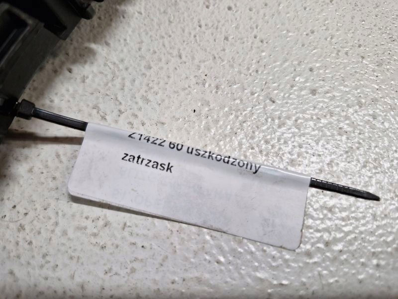 фото №10, Opel ampera направляющая бампера правый задняя задний кронштейн кронштейн 22766036