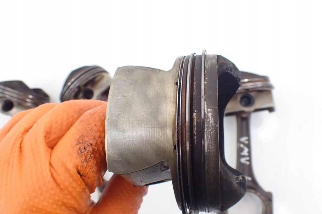 фото №10, Audi a4 b6 2,0fsi awa 2000- поршень поршни шатун 8240