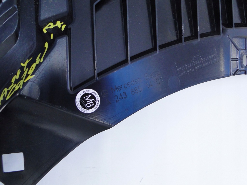 фото №12, Mercedes eqa 243 h243 бампер передний верхний часть