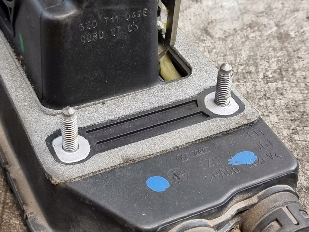 фото №9, Вибірник домкрат передач троси оригінальний номер 5z0711061 vw fox 1.2b 40kw 05r