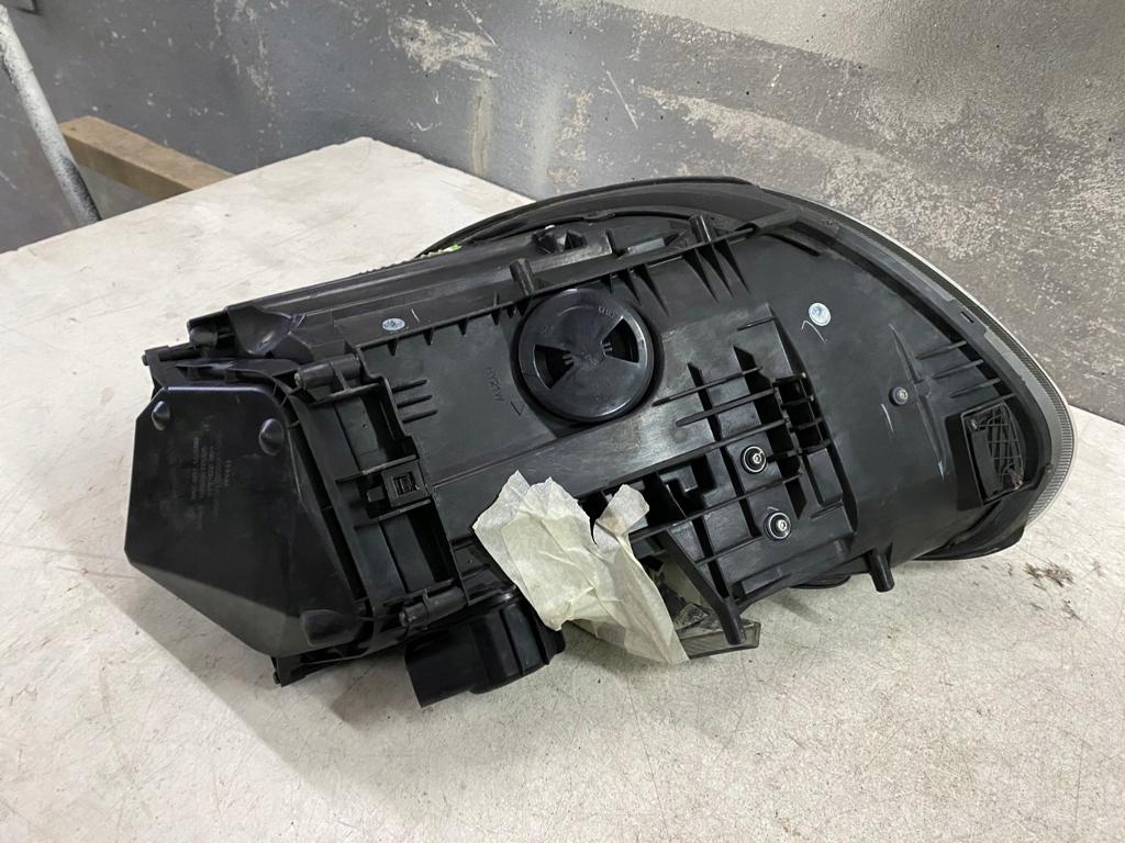 фото №10, Porsche boxter лампа правая ксенон 98763117002