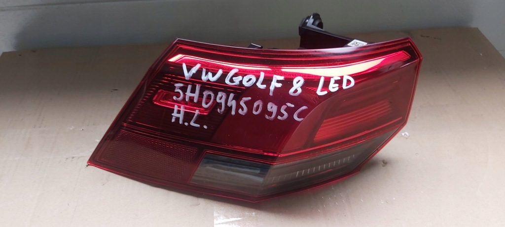 фото №1, Vw golf viii 5h0945095c лампа правий задня led