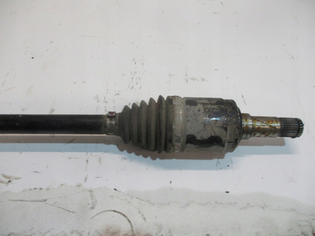 фото №3, Приводной вал правая range rover evoque ii bj32-4b402ac задняя