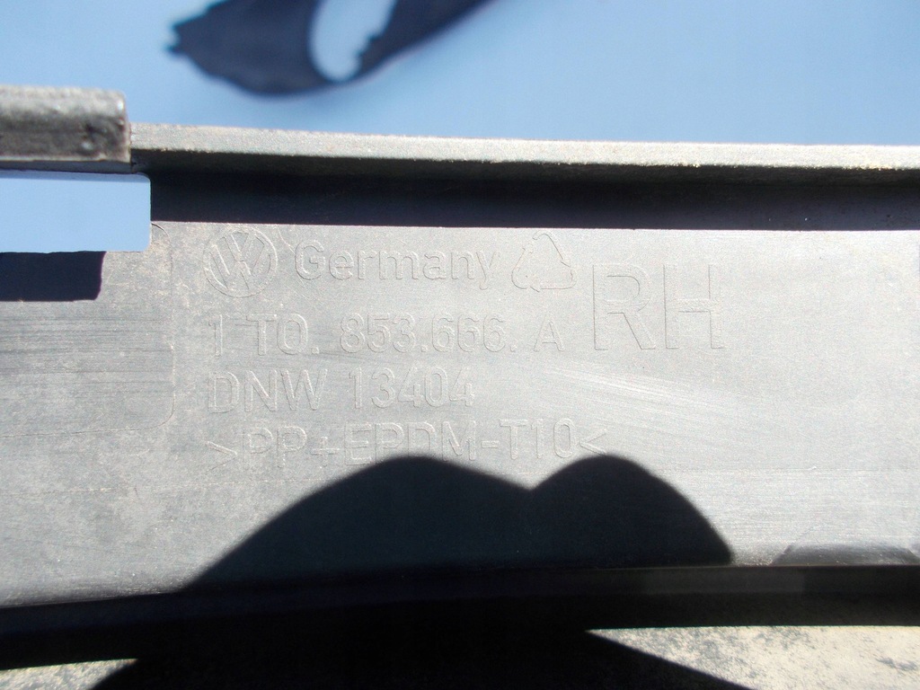 фото №16, Противотуманная фара противотуманные фары решётка volkswagen touran i 2003-2006r 1t0853666a