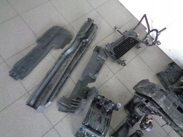 Pas передній підсилювач радіатор комплект renault austral 1.3 hybrid автоматична коробка передач Недорого