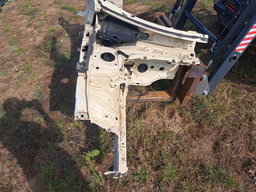 фото №3, Mercedes w247 b-klasa четверть правая перед передний