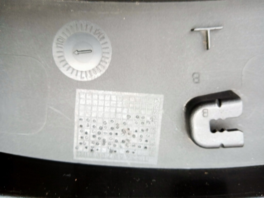 фото №9, Peugeot 3008 левая молдинг крыла задняя 2015r-