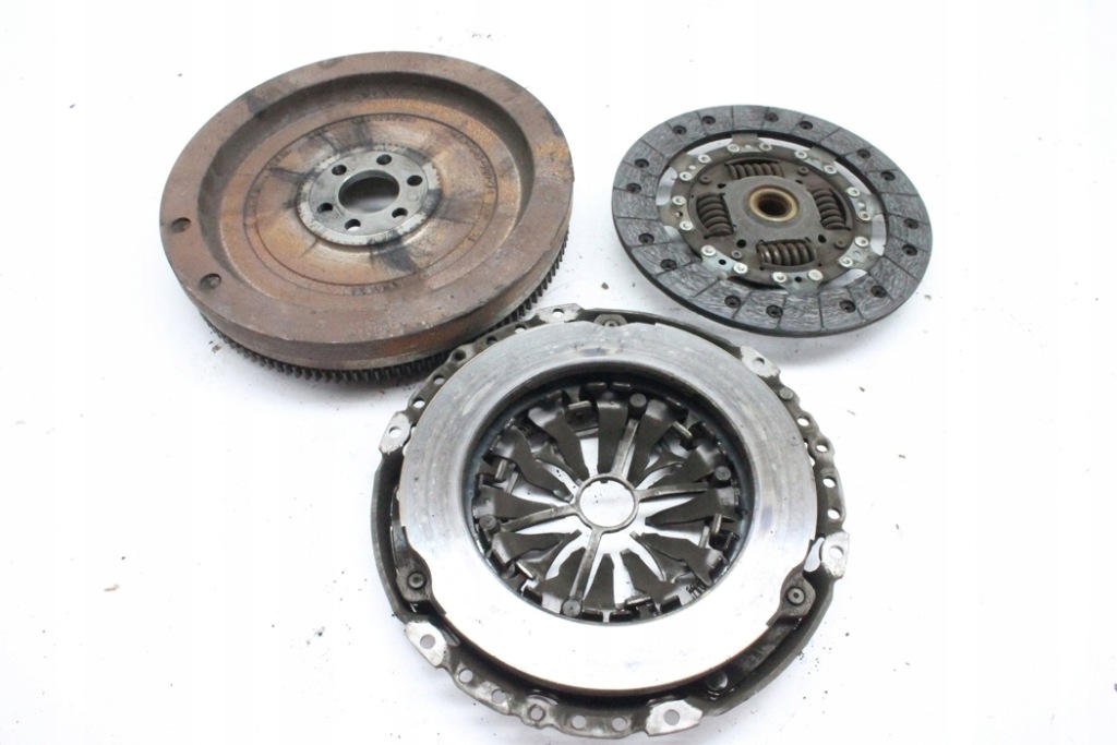 фото №9, Комплект зчеплення vw passat variant b8 3g5 04l141015d 1.6l дизель 88kw