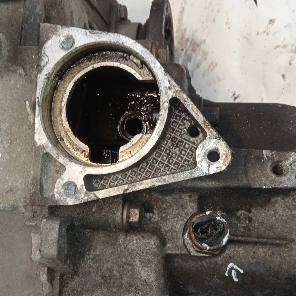 Коробка передач передач alfa romeo-46458452 Доставка