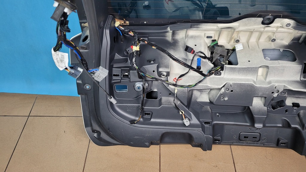 фото №10, Volvo xc60 ii 21r 2.0d кришка багажника багажника 31420451