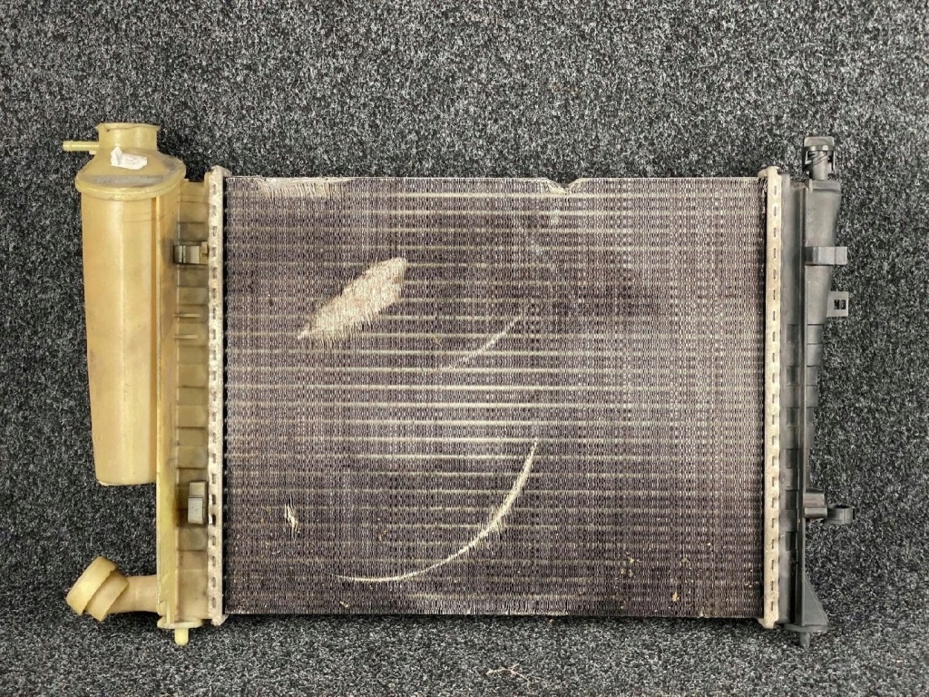 фото №1, Peugeot 306 1.4 радиатор wody 9624765480