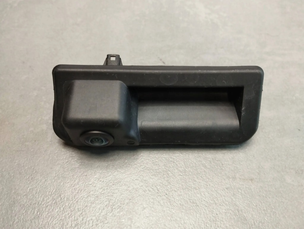 фото №1, Audi q3 f3 83a камера заднего вида 8w8827566a