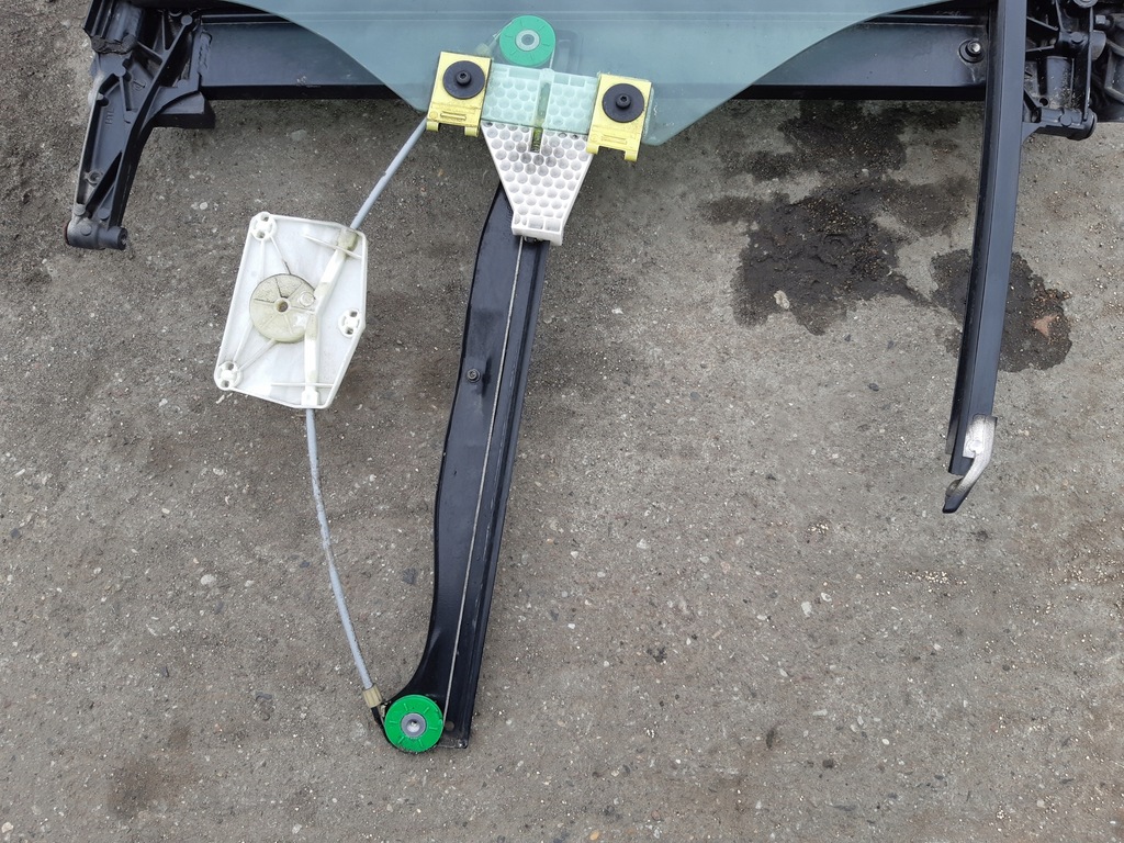 фото №7, Audi a3 8p 5d рама скло бічна двері лівий задня