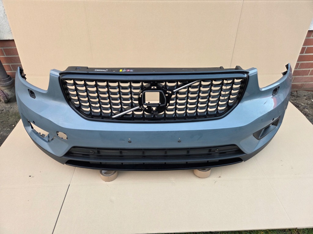 Volvo xc40 r-design 17- бампер передний super Оригинал