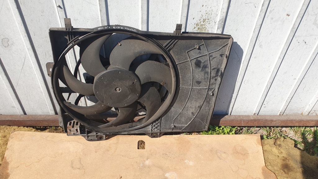 фото №1, Peugeot 207 1,6 hdi - вентилятор радиатора модуль