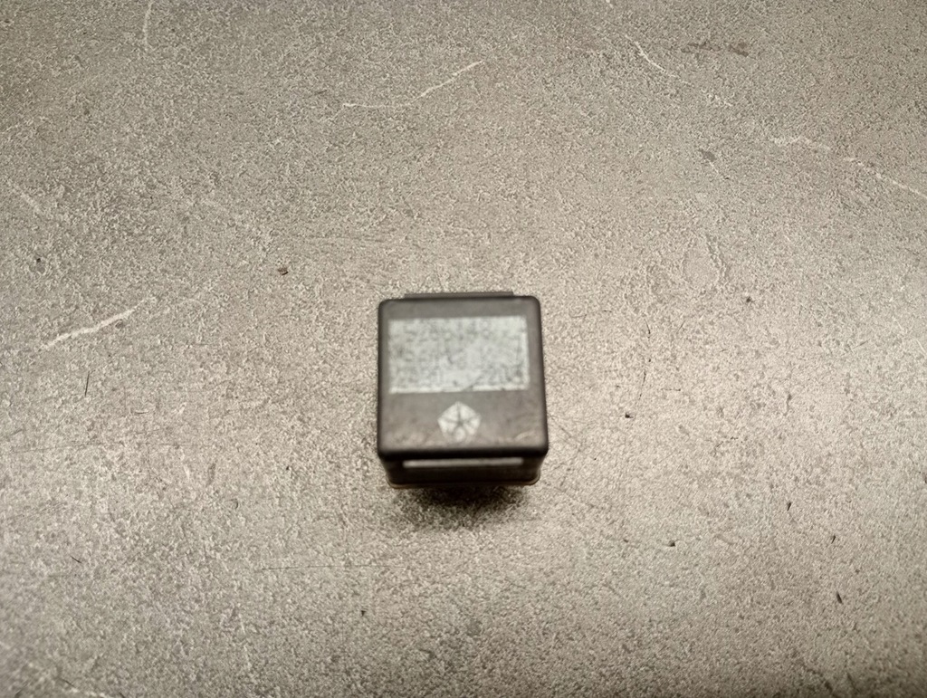 фото №1, 5266148 реле chrysler voyager