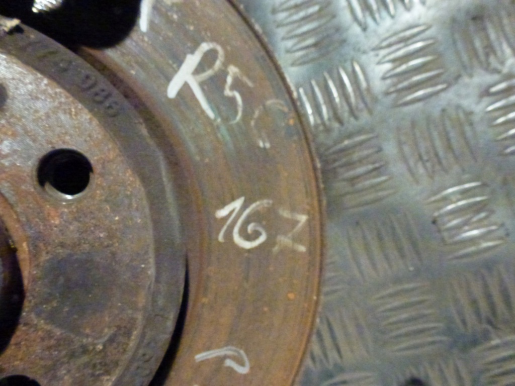 Поворотный кулак амортизатор правый перед mini r56 1.6 Доставка