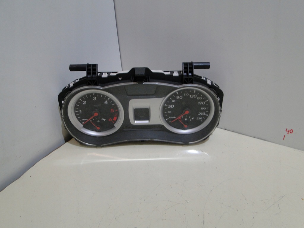 фото №1, Renault clio iii 1.5dci счетчик 8200821001d