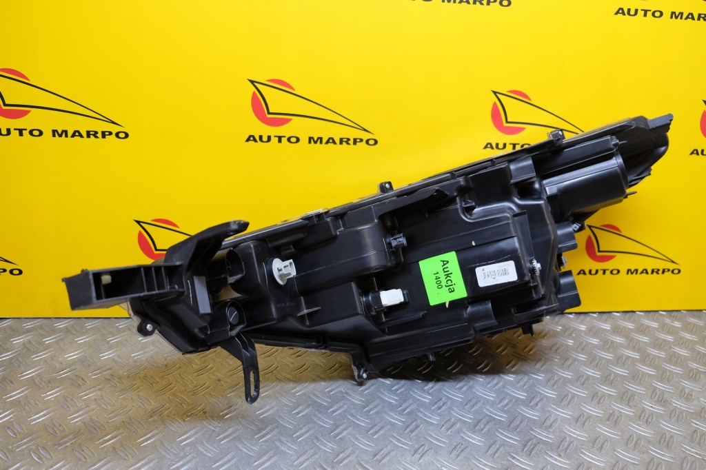 Toyota corolla cross 2022- фара фара full led права срібляста америка Ціна