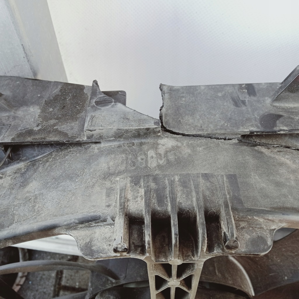 Вентилятор корпус радиатора ducato boxer рестайлинг  52179718 Киев