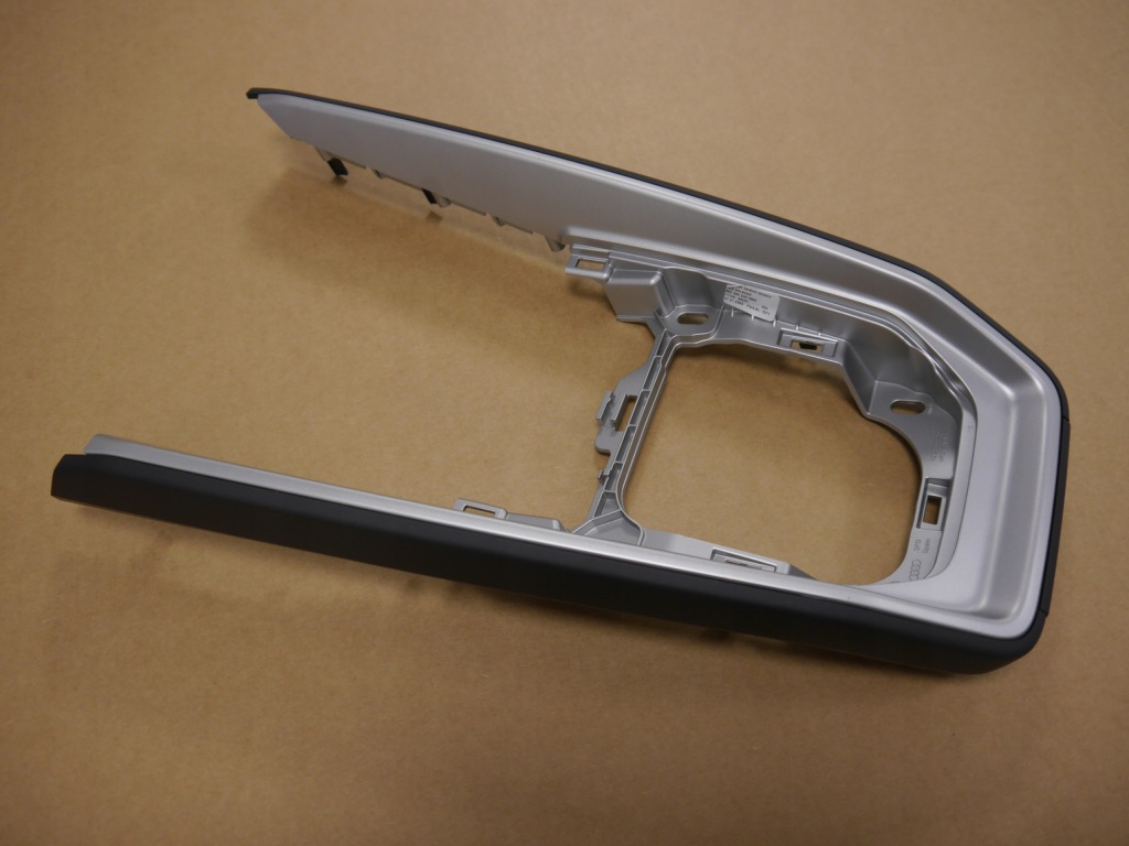 фото №1, Audi a1 82a рамка туннель 82c863242 vmn