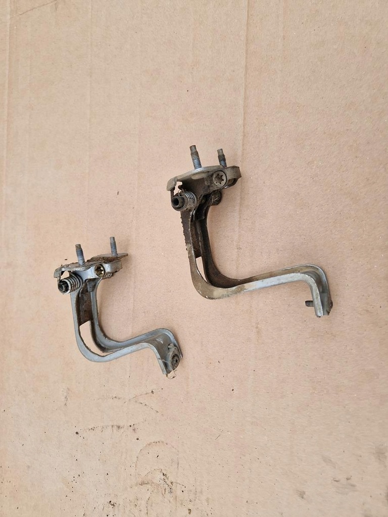 фото №1, Ограничитель задняя trafic vivaro primastar 1.9dci