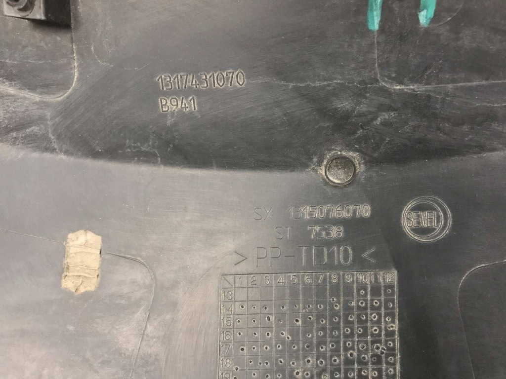 Fiat ducato jumper boxer 14r- молдинг бампера левая левый перед 1317431070 Киев