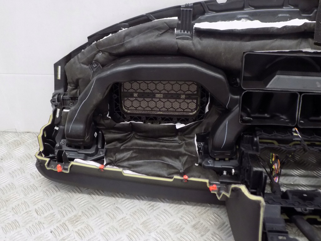 фото №9, Mini f54 clubman приборная панель консоль оригинал head up