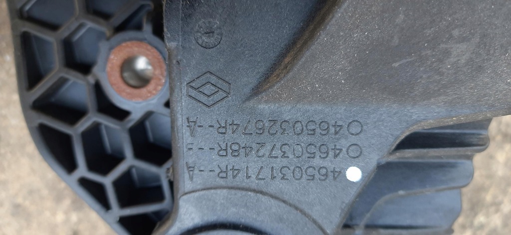 фото №7, Педаль зчеплення dacia jogger 465031714r