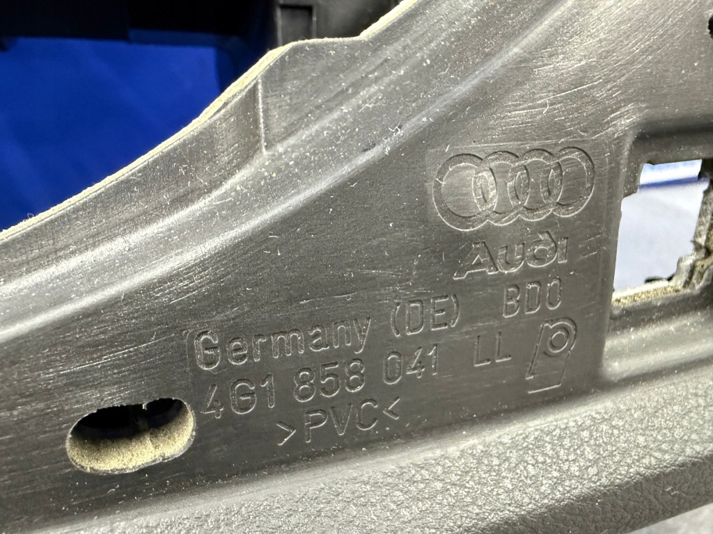 фото №10, Audi a6 c7 приборная панель приборная приборная панель консоль оригинал 4g1858041ll soul