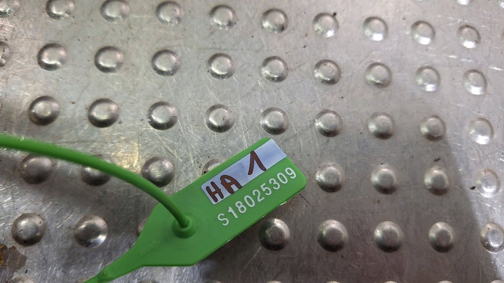 фото №7, Радиатор масла 7l8422885 vw touareg 7l porsche cayenne 9pa audi q7 4l