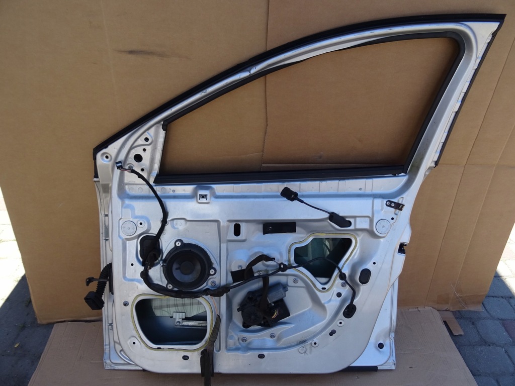 фото №2, Renault megane iii двері праве перед