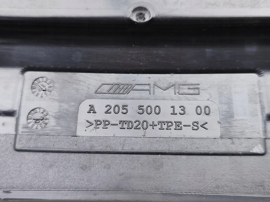 фото №7, Mercedes-benz c-class направляющая воздуха интеркулер c 63 amg бензин