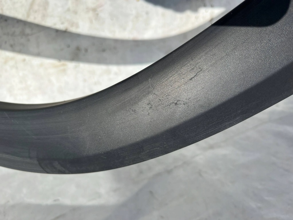 Купити Молдинг ліва mercedes glw 167 2019 перед передня