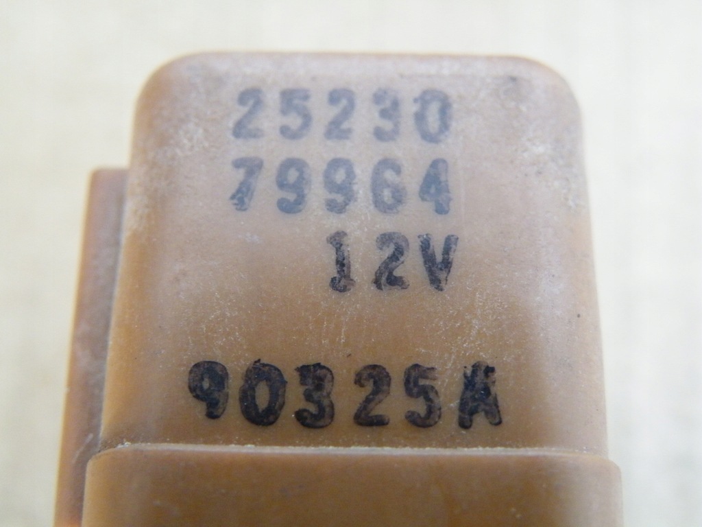 фото №9, Nissan almera n15 n16 primera p11 p12 реле 2523079964 jideco