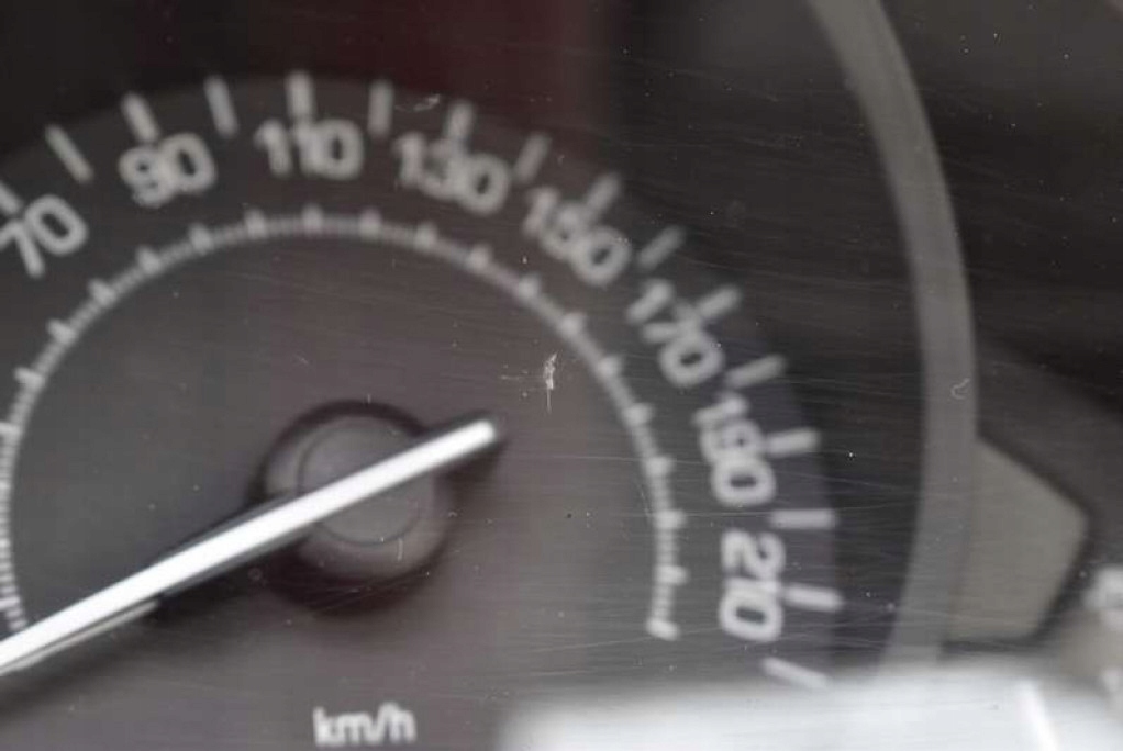 Лічильник прилади eu 9822621580 peugeot 208 1 i 1.6 bluehdi 75 km рестайлінг  15-19 Ціна