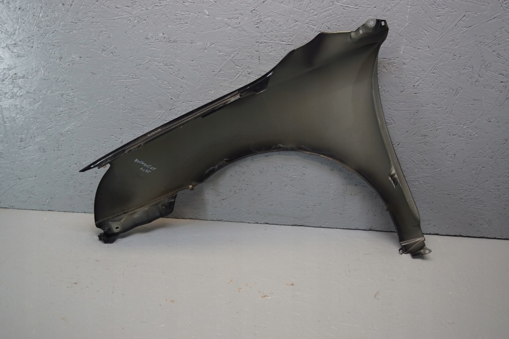 фото №15, Крила правий перед toyota avensis t25 lift