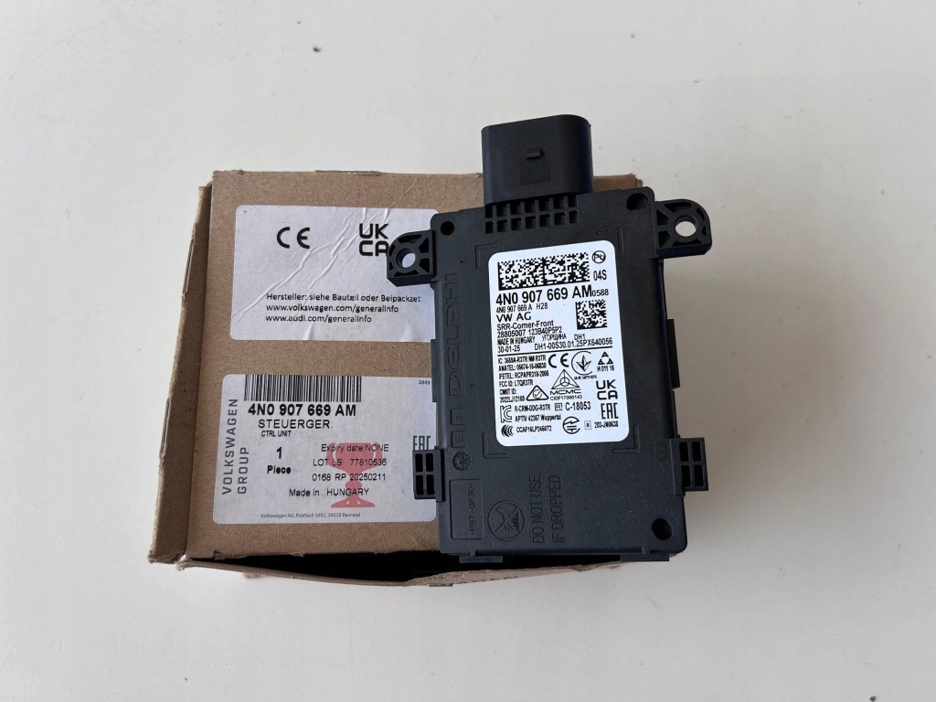 фото №2, Audi a6 a7 q8 e-tron 4n0 ассистент поперечина движения 4n0907669 am