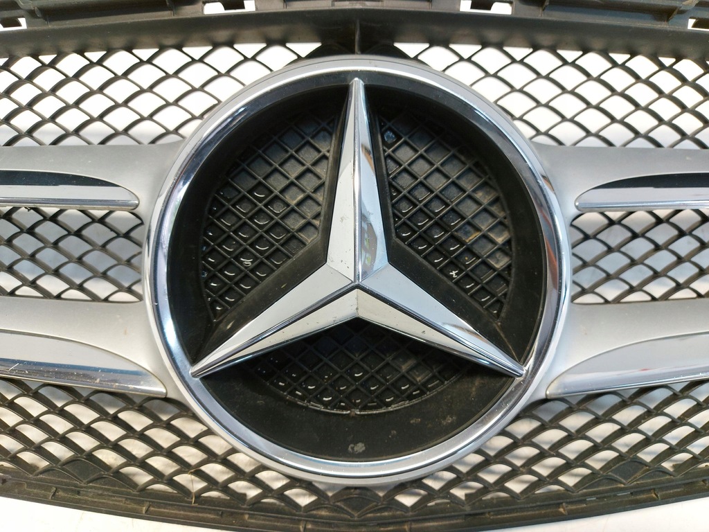 фото №2, Mercedes w205 решётка радиатора решётка радиатора бампера