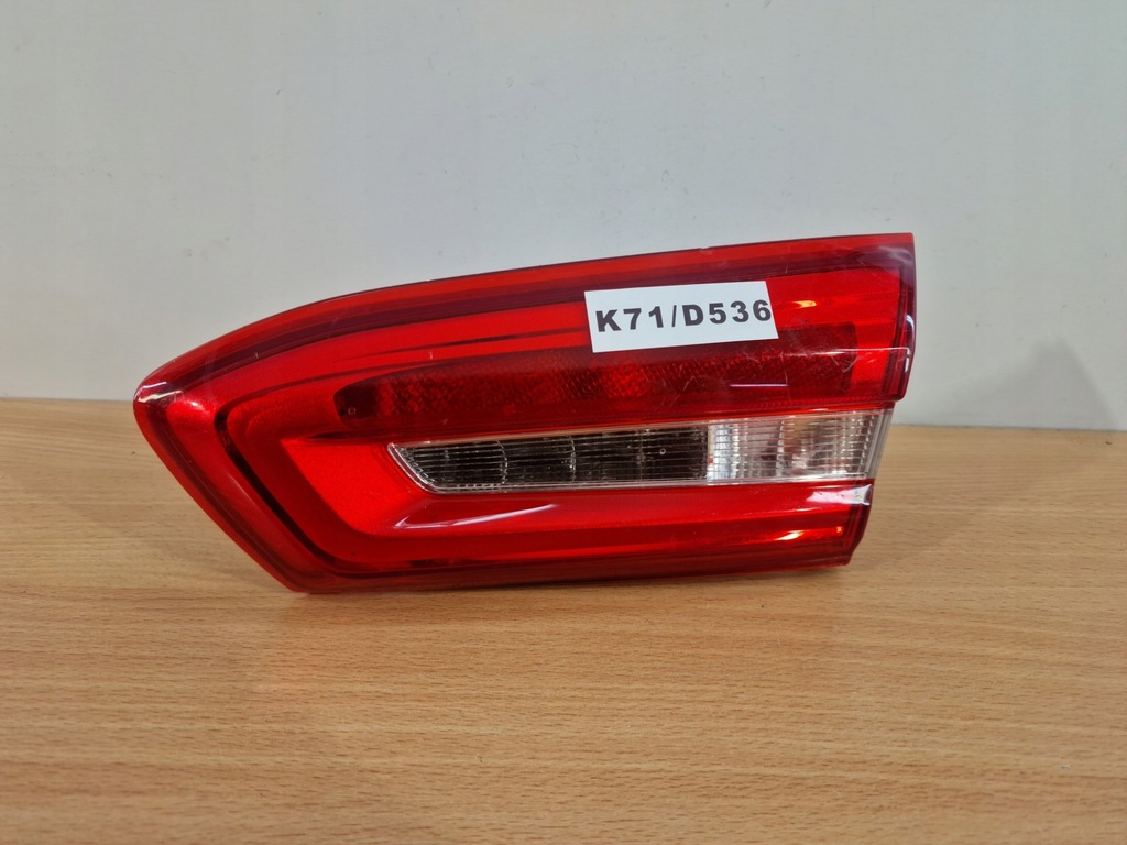 фото №1, Ford focus 4 sedan правая лампа do крышки задняя корпус