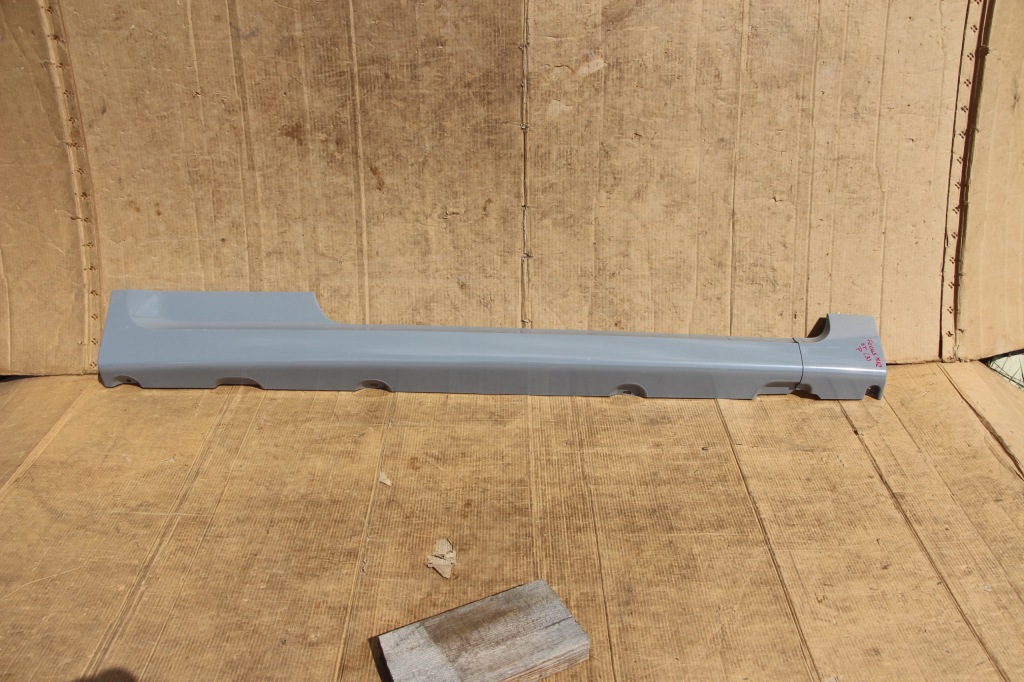 Купить Ford focus 2 mk2 st 3d молдинг порог порог правый  4m5j-a10154-abw