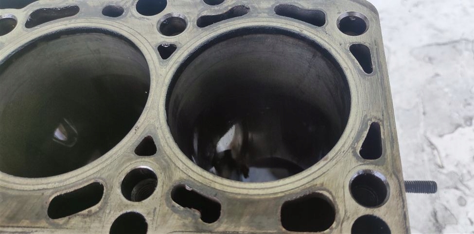 фото №9, Блок двигателя audi vw golf iv 1.9 tdi 038103021c